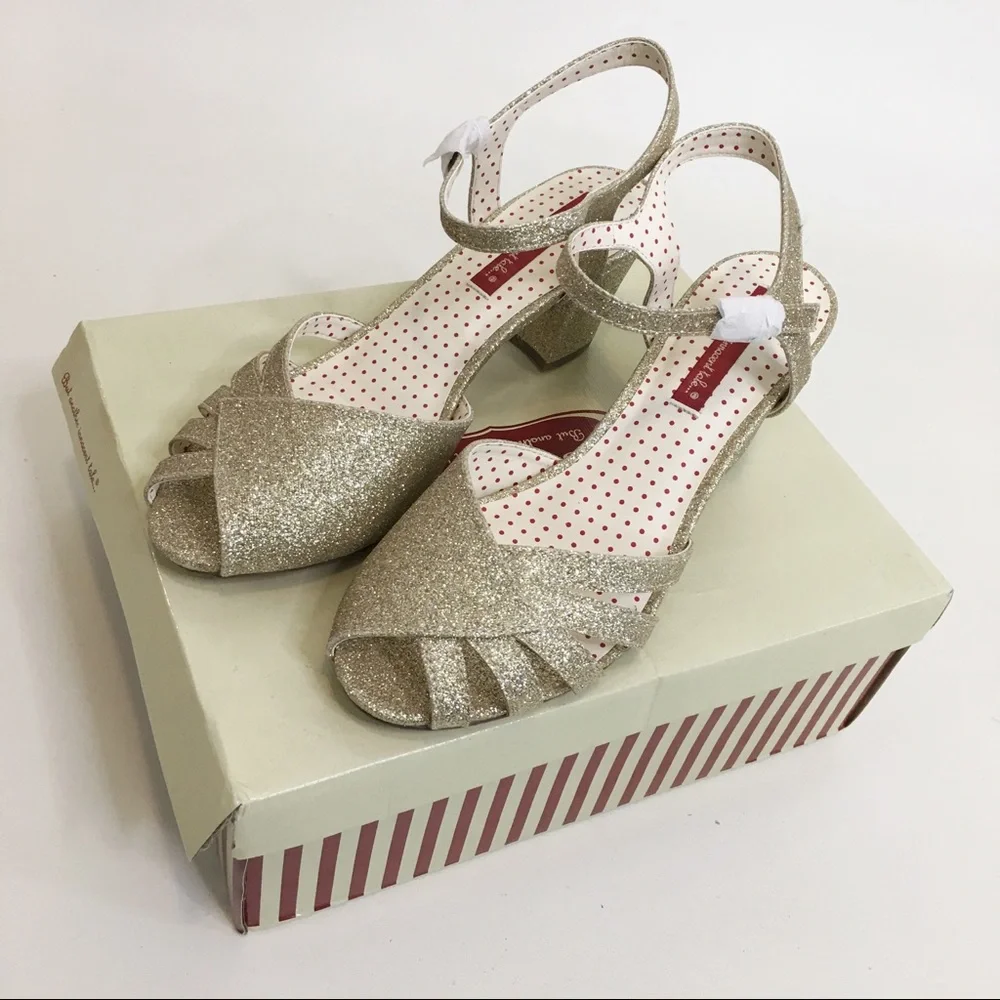 B.A.I.T. Gold glitter heels, NIB - Picture 2 of 5